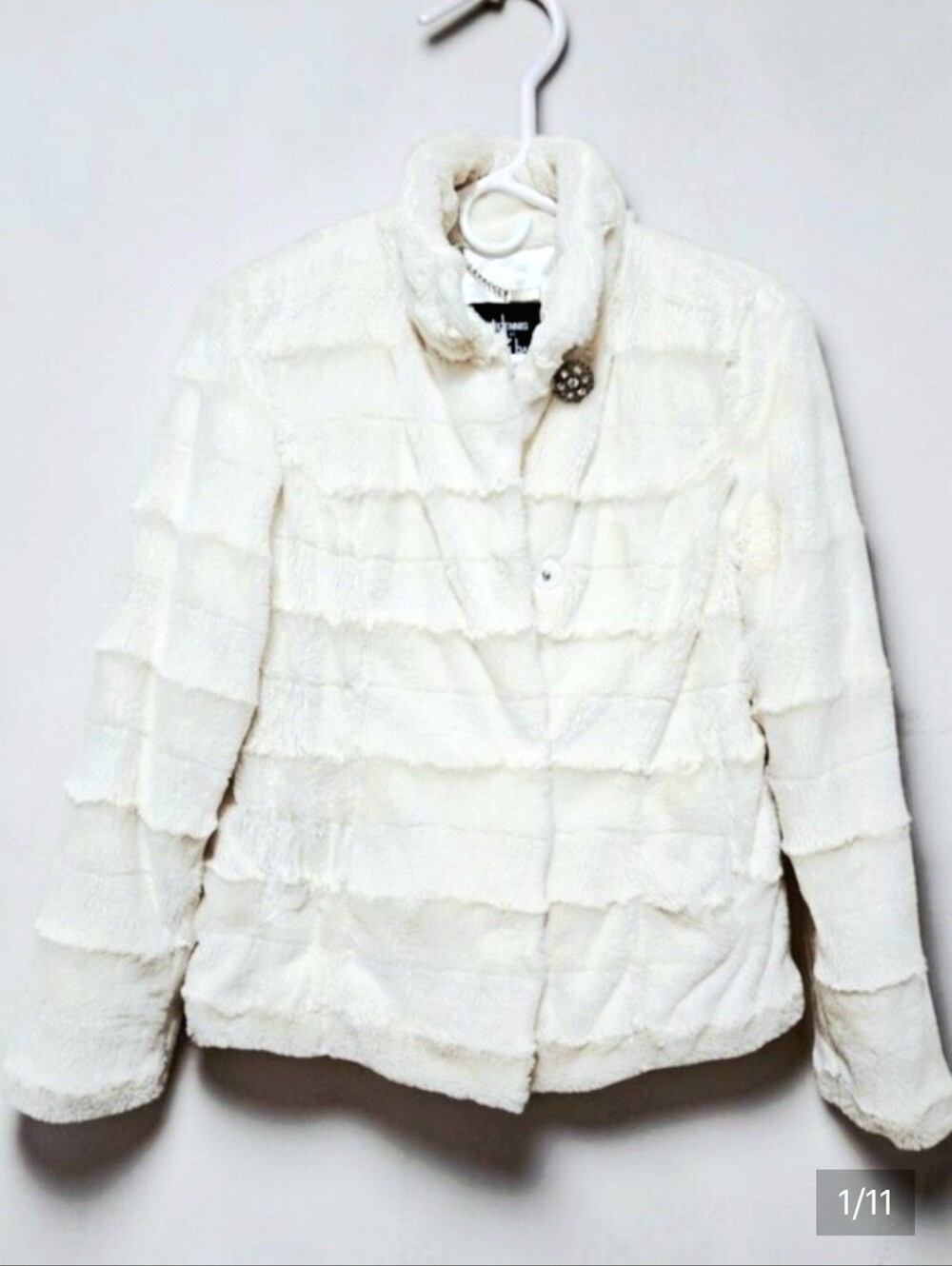 Dennis Basso White/Cream Faux Fur Pelted Cropped Jacket Rhinestone Button XS